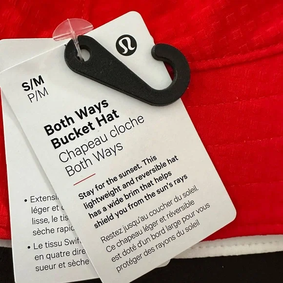 Women's Lululemon Red reversible bucket hat in S/M NWT - Picture 3 of 5